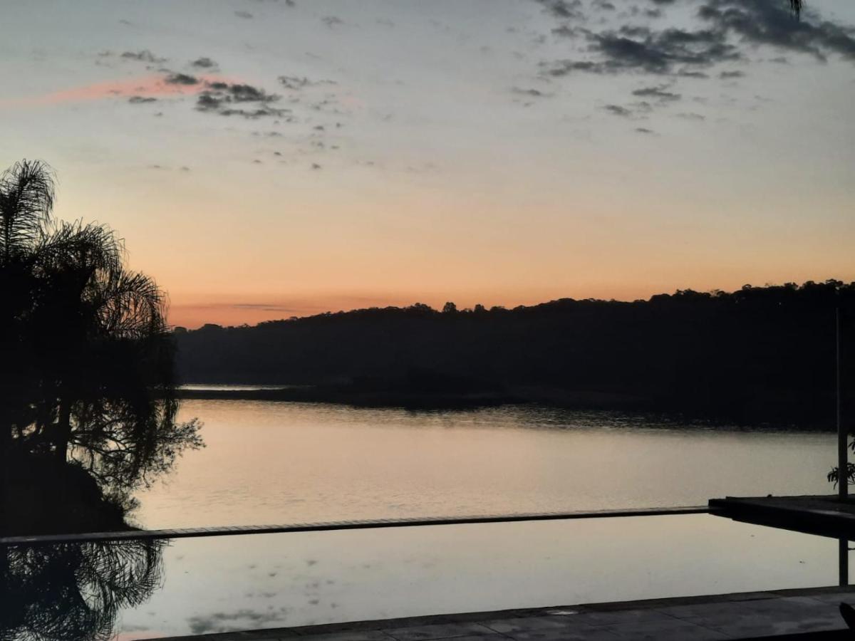 Ibiúna Chacara Em Condominio A Beira Da Represa Para Locacao Familiar المظهر الخارجي الصورة