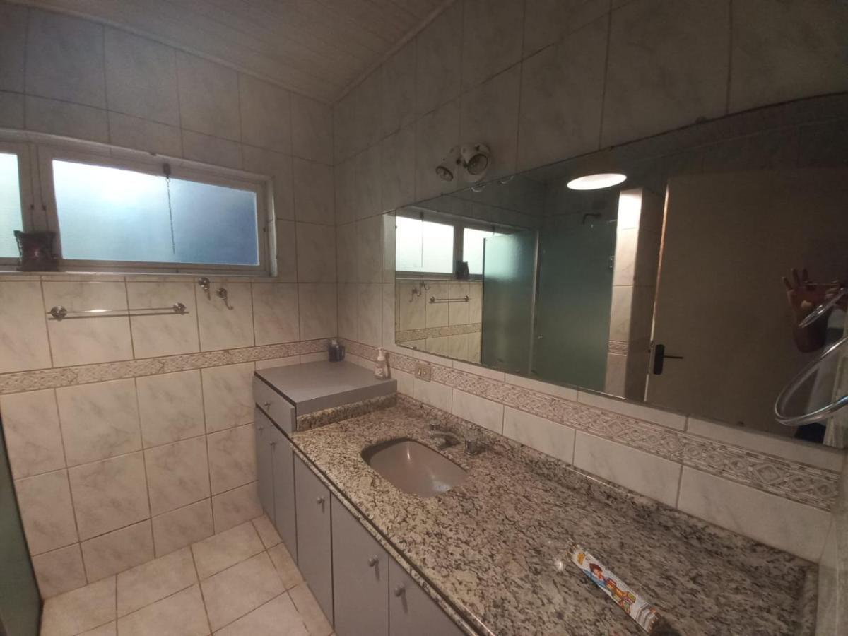 Ibiúna Chacara Em Condominio A Beira Da Represa Para Locacao Familiar المظهر الخارجي الصورة