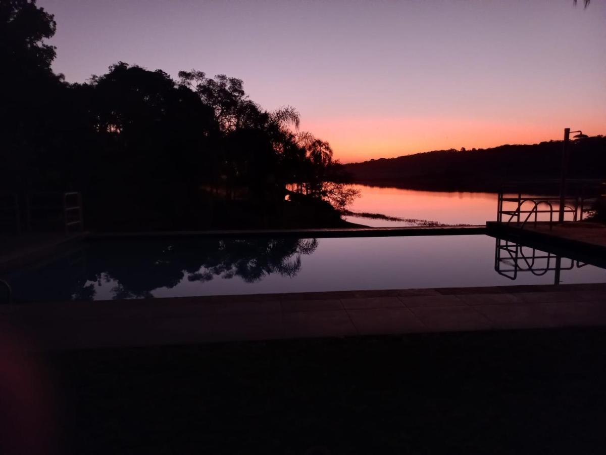 Ibiúna Chacara Em Condominio A Beira Da Represa Para Locacao Familiar المظهر الخارجي الصورة