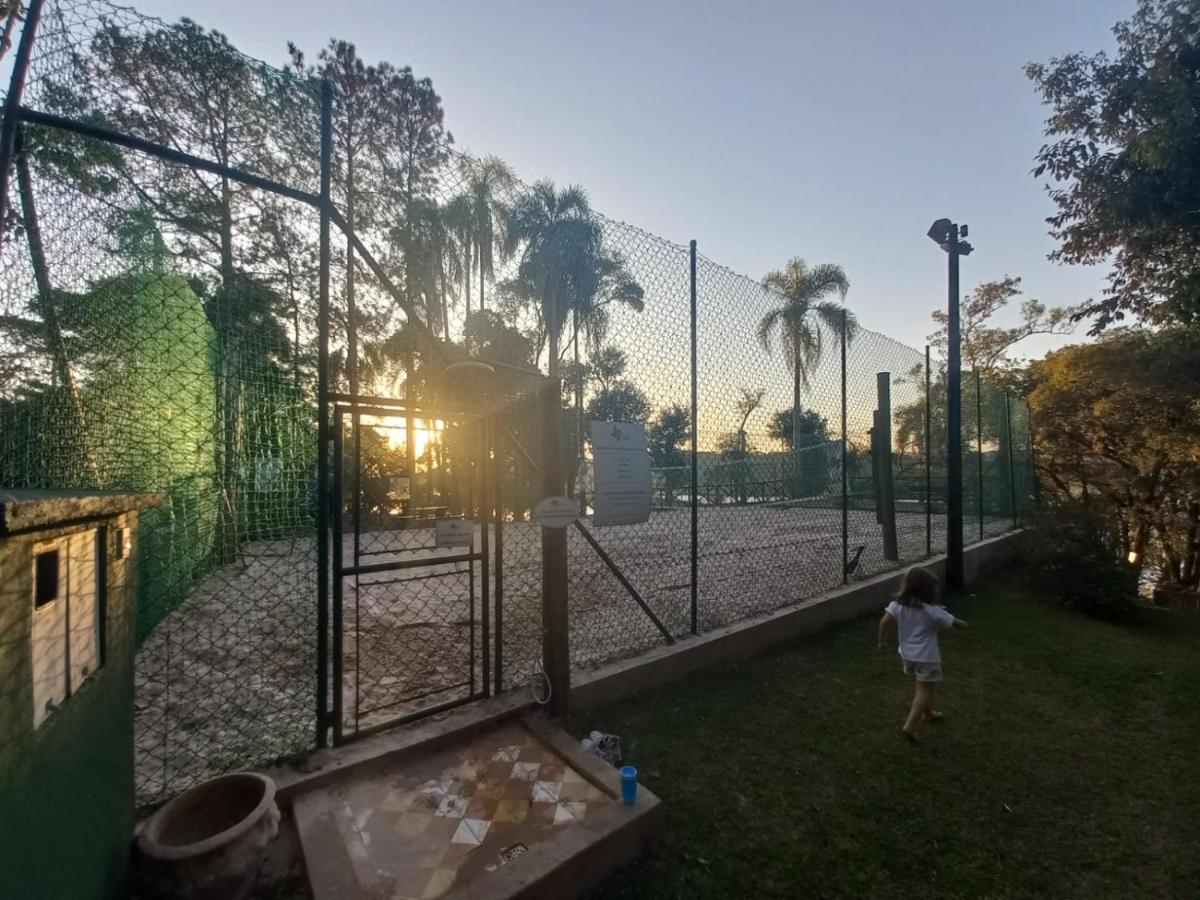 Ibiúna Chacara Em Condominio A Beira Da Represa Para Locacao Familiar المظهر الخارجي الصورة